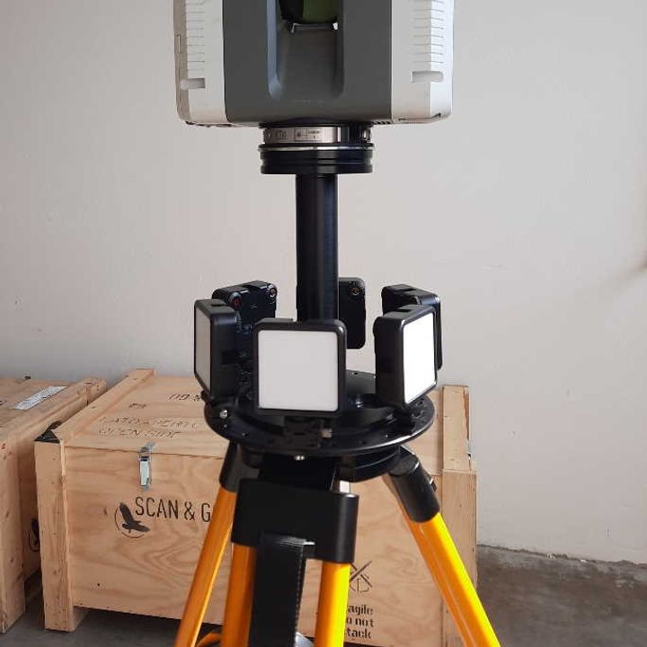 Scan & Go Tripod LED Lights